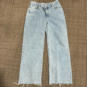 Stradivarius jeans size 4